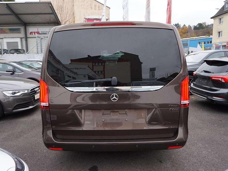 Usata Mercedes V250 Exclusive 190 CV (139 kW) 2017 Bronzo Monovolume