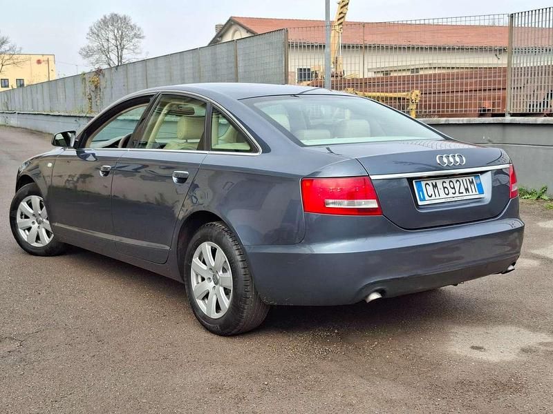 Usata Audi A6 224 CV (164 kW) 2004 Grigio Berlina