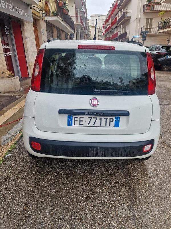 Usata Fiat Panda Easy 95 CV (69 kW) 2016 Bianco Utilitaria