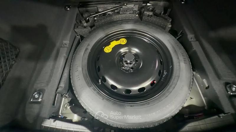 Usata Jaguar F-Pace R-Dynamic 204 CV (150 kW) 2022 Gray SUV