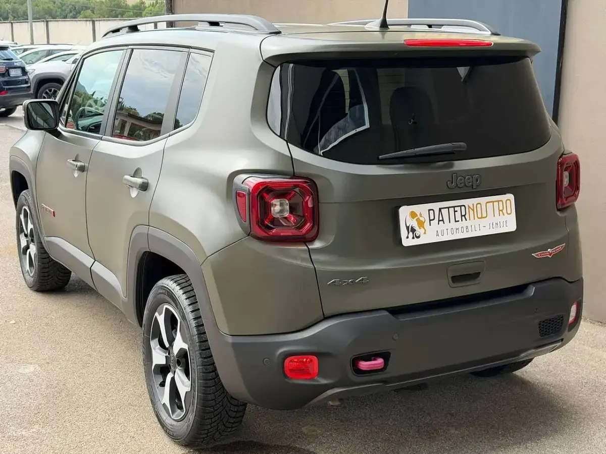 Usata Jeep Renegade Trailhawk 170 CV (125 kW) 2020 Verde SUV