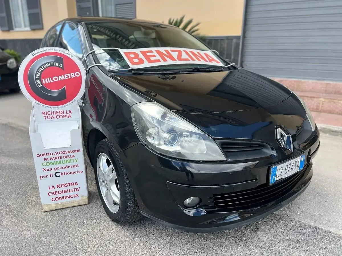 Gebraucht Renault Clio II 75 PS (55 kW) 2007 Schwarz Limousine