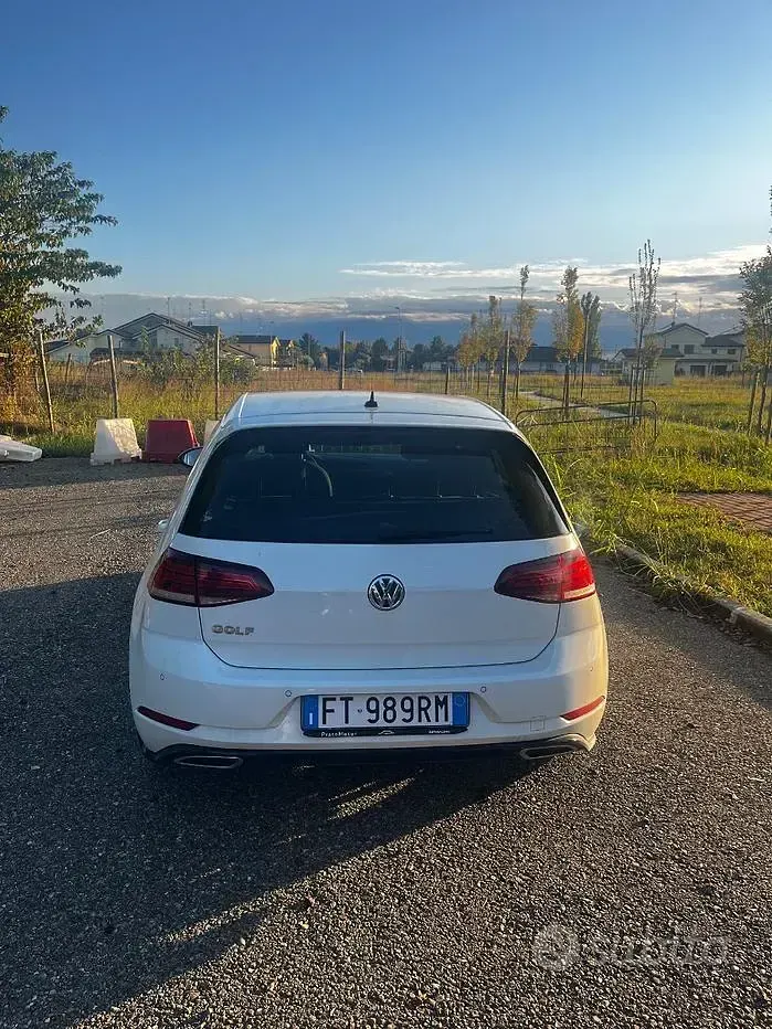 Usata VW Golf VII R-line 115 CV (84 kW) 2019 Bianco Utilitaria