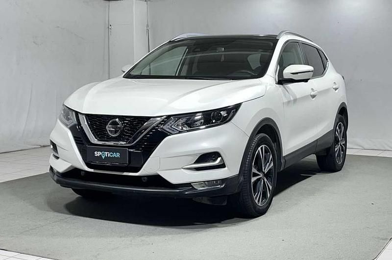 Usata Nissan Qashqai N-Connecta 140 CV (102 kW) 2019 Grigio SUV