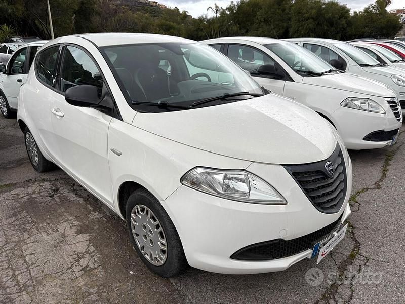 Usata Lancia Ypsilon S 95 CV (69 kW) 2014 Bianco Utilitaria