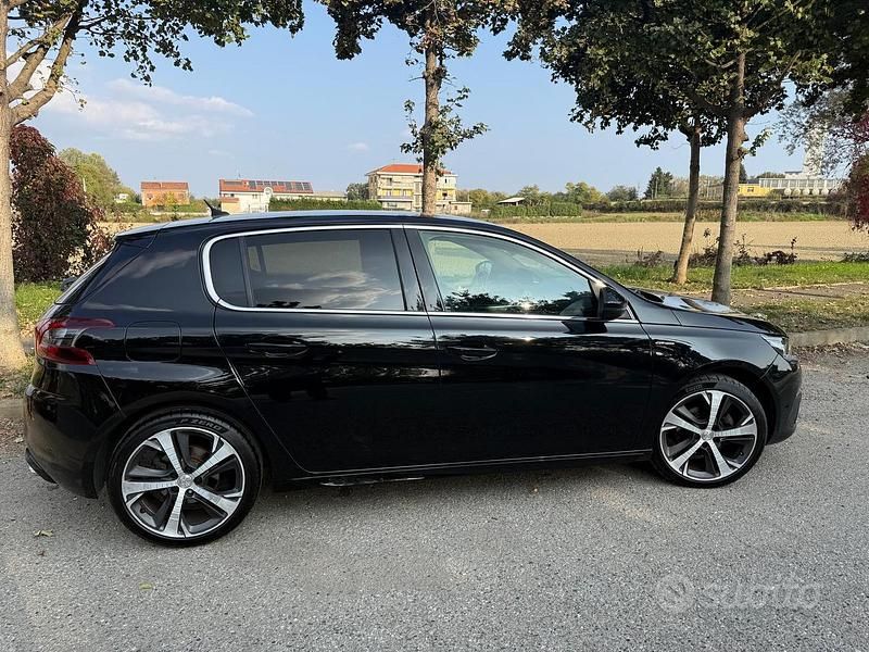 Usata Peugeot 308 GT-line 131 CV (96 kW) 2017 Nero Berlina