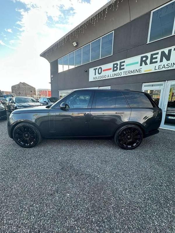 Usata Land Rover Range Rover Autobiography 351 CV (258 kW) 2024 Carpathian grey SUV