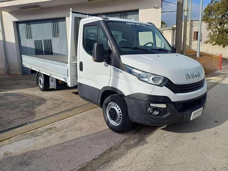 Usata Iveco Daily 140 CV (102 kW) 2018 Bianco