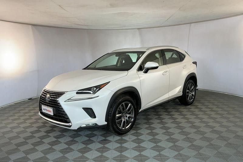 Usata Lexus NX300h Business Edition 155 CV (114 kW) 2019 Bianco SUV