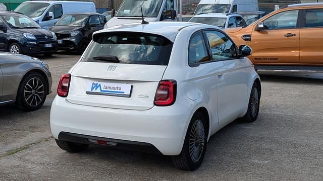 Usata Fiat 500e 86 kW (118 CV) 2021 Bianco Utilitaria