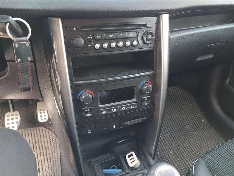 Usata Peugeot 207 90 CV (66 kW) 2011 Berlina