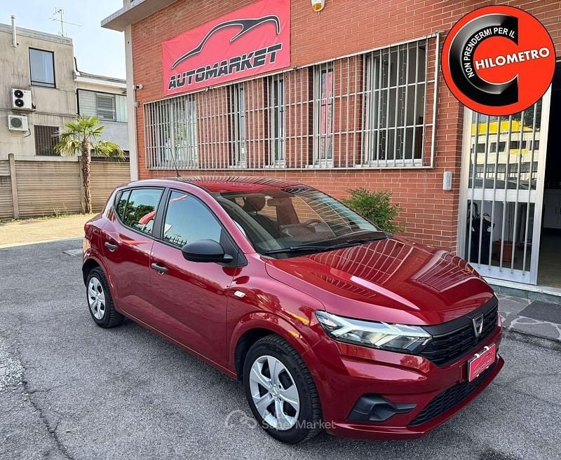 Usata Dacia Sandero Essentiel 67 CV (49 kW) 2022 Rosso Utilitaria