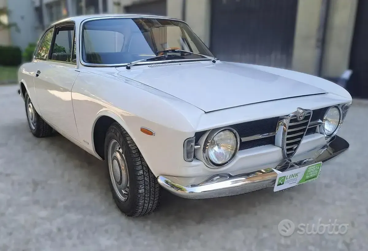 Usata Alfa Romeo GT Junior 88 CV (64 kW) 1970 Bianco Utilitaria