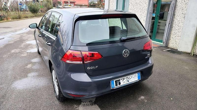 Usata VW Golf VII Comfortline 110 CV (80 kW) 2016 Grigio Berlina