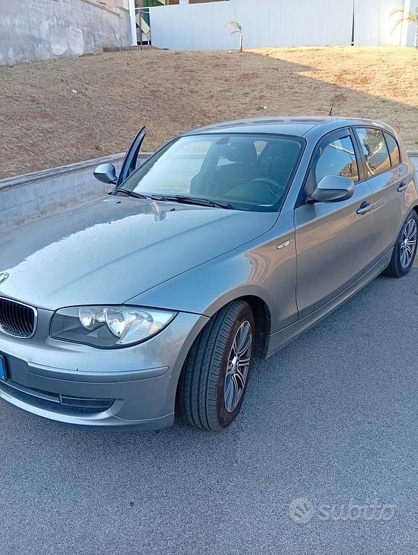 Usata BMW 116 116 CV (85 kW) 2010 Grigio Utilitaria