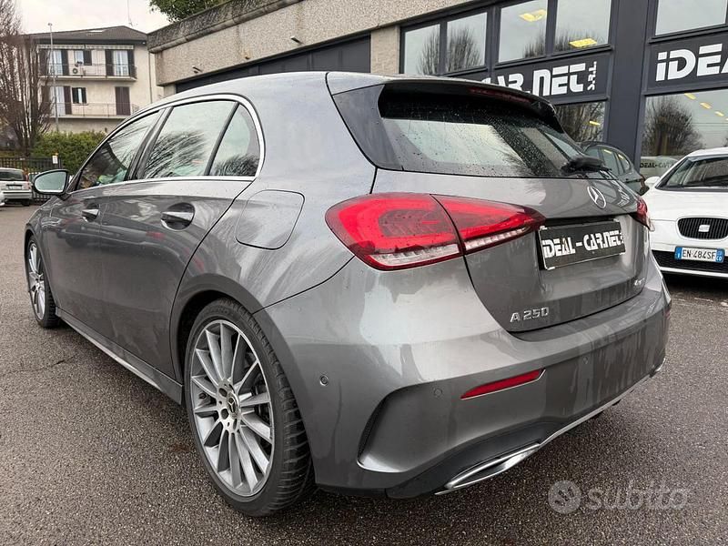 Usata Mercedes A250 Premium 224 CV (164 kW) 2019 Grigio Berlina