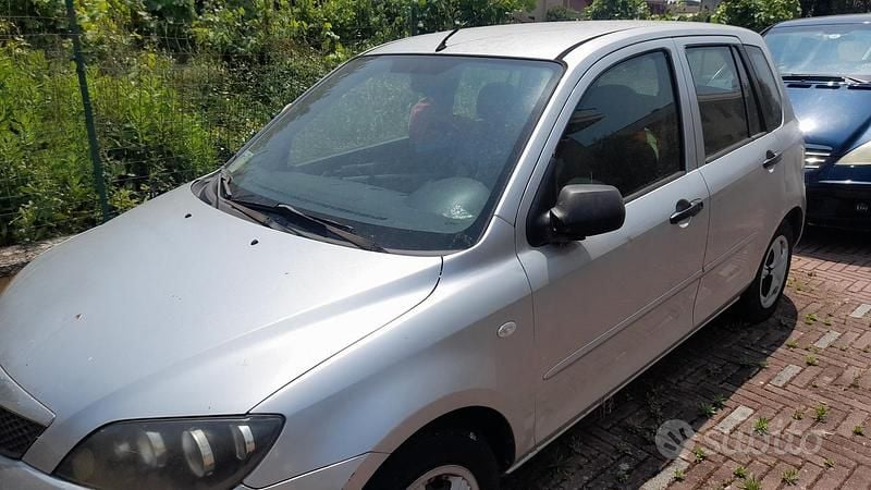 Usata Mazda 2 2007 Grigio Monovolume