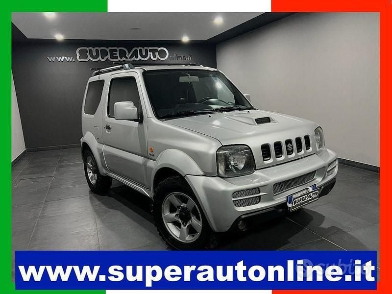 Usata Suzuki Jimny 86 CV (63 kW) 2009 Grigio SUV