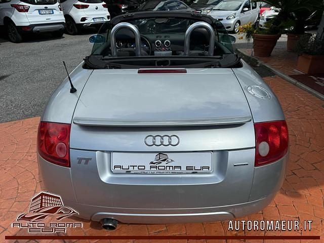 Usata Audi TT Roadster 179 CV (131 kW) 2000 Argento Cabrio