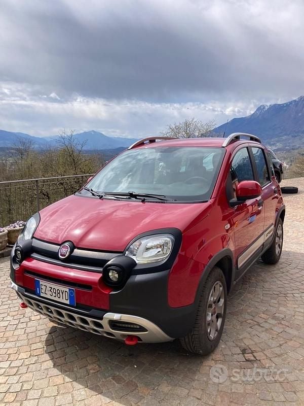 Usata Fiat Panda Cross Cross 2015 Rosso Utilitaria