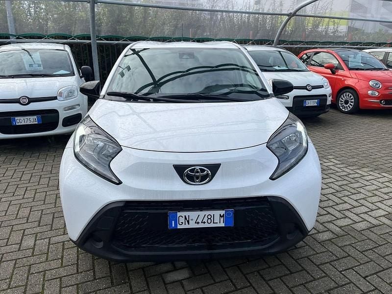 Usata Toyota Aygo X Active 72 CV (52 kW) 2023 Bianco SUV