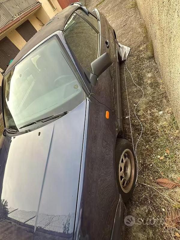 Usata VW Golf Cabriolet 75 CV (55 kW) 1997 Blu Cabrio