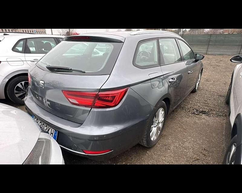 Usata Seat Leon ST Business 110 CV (80 kW) 2018 Grigio Station wagon