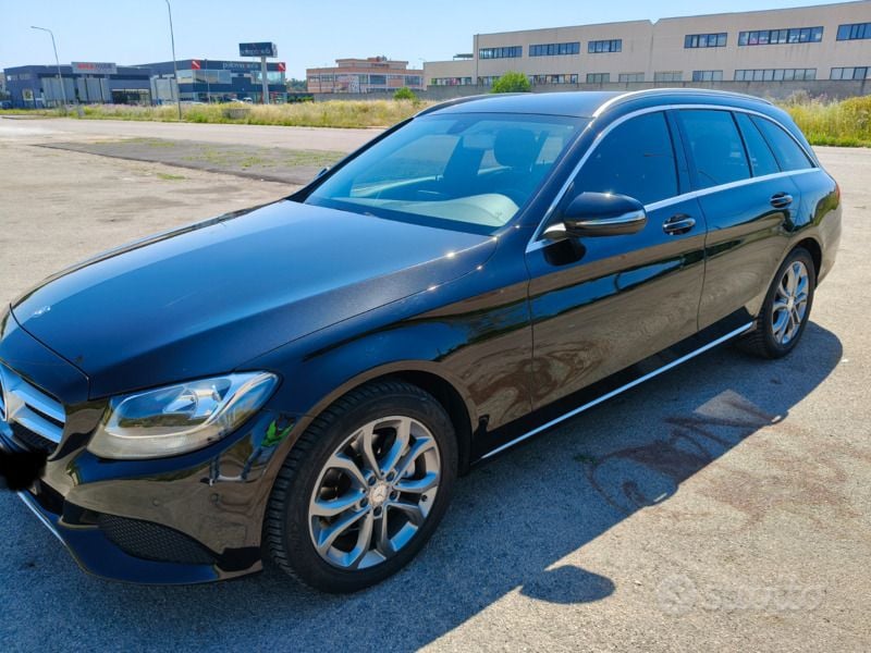 Usata Mercedes C220 170 CV (125 kW) 2014 Nero Station wagon