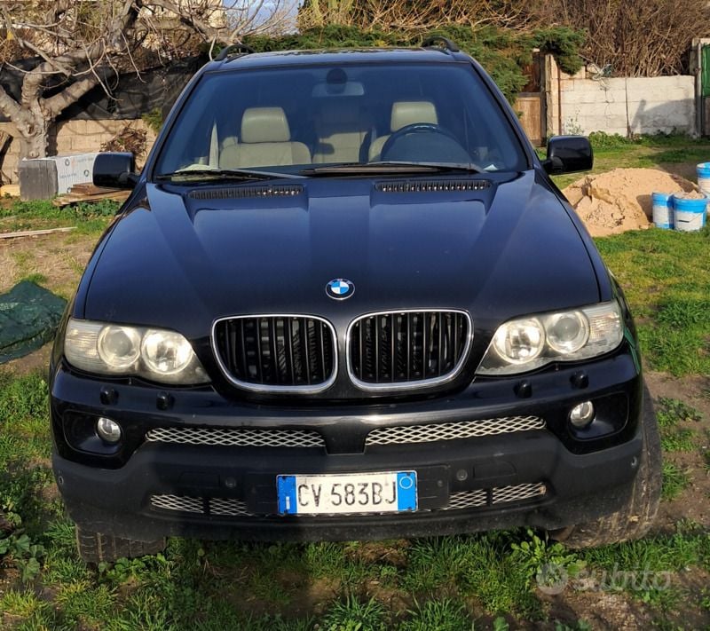 Nero Usata 2005 BMW X5 SUV | 5000 € (Buon prezzo) - Immagine 1/4