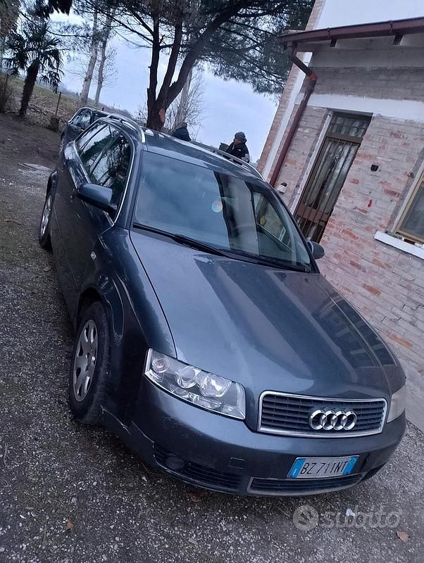 Usata Audi A4 2002 Grigio Berlina
