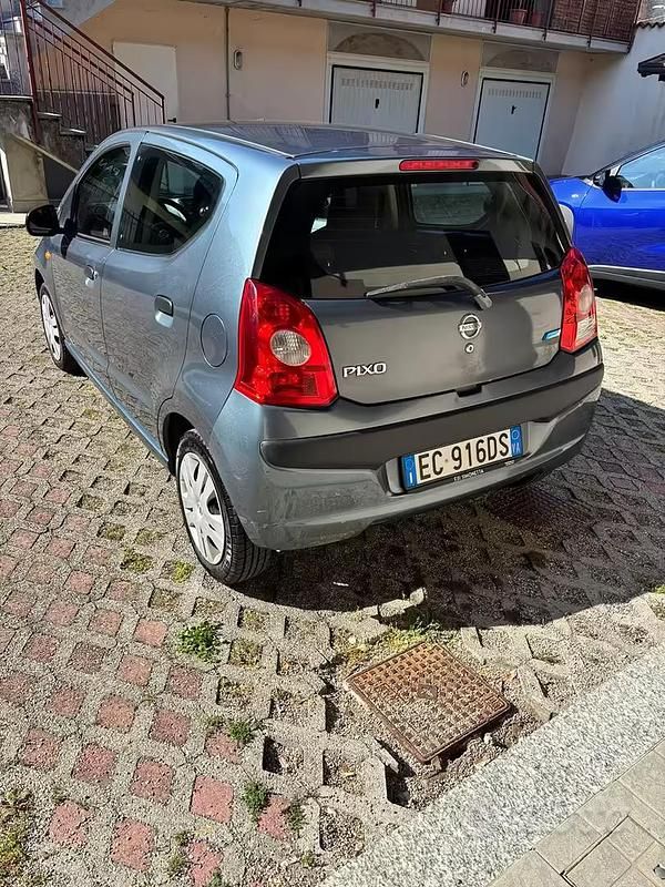 Usata Nissan Pixo 68 CV (50 kW) 2010 Utilitaria