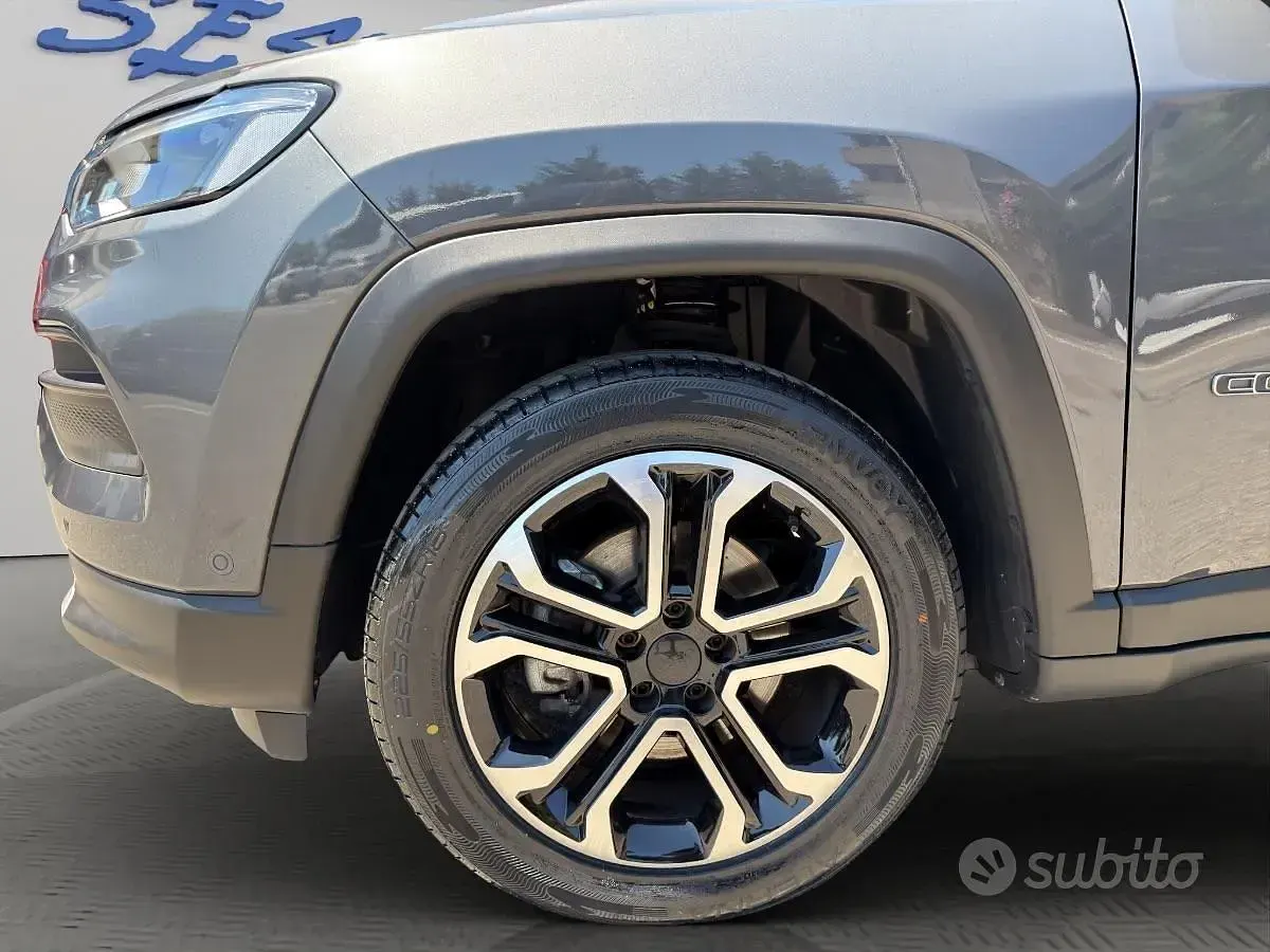 Usata Jeep Compass Limited 131 CV (96 kW) 2024 Grigio SUV