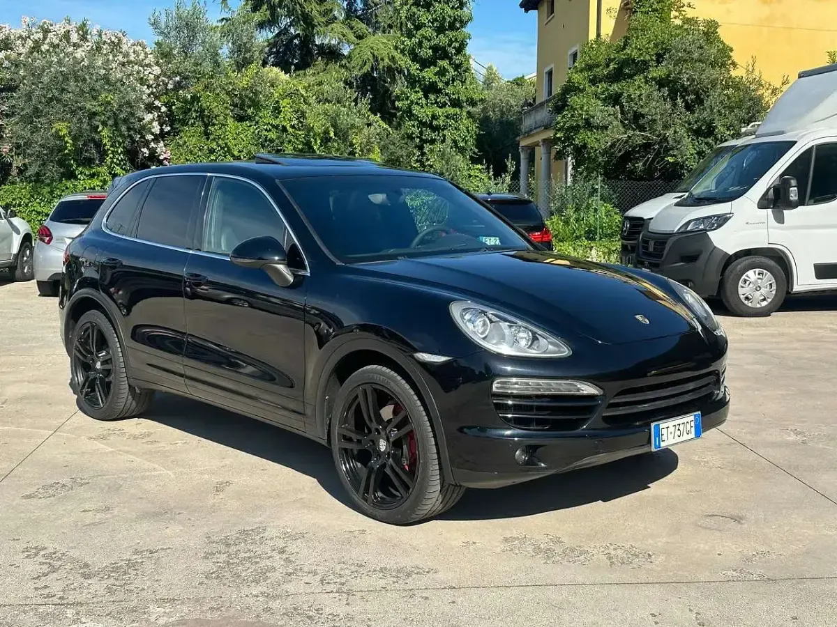 Usata Porsche Cayenne 239 CV (175 kW) 2010 Nero met. SUV