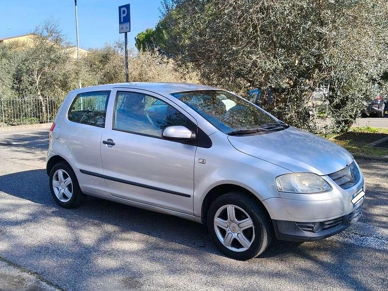 Usata VW Fox Sport 69 CV (50 kW) 2006 Grigio Utilitaria