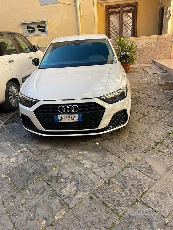 Usata Audi A1 105 CV (77 kW) 2023 Bianco SUV