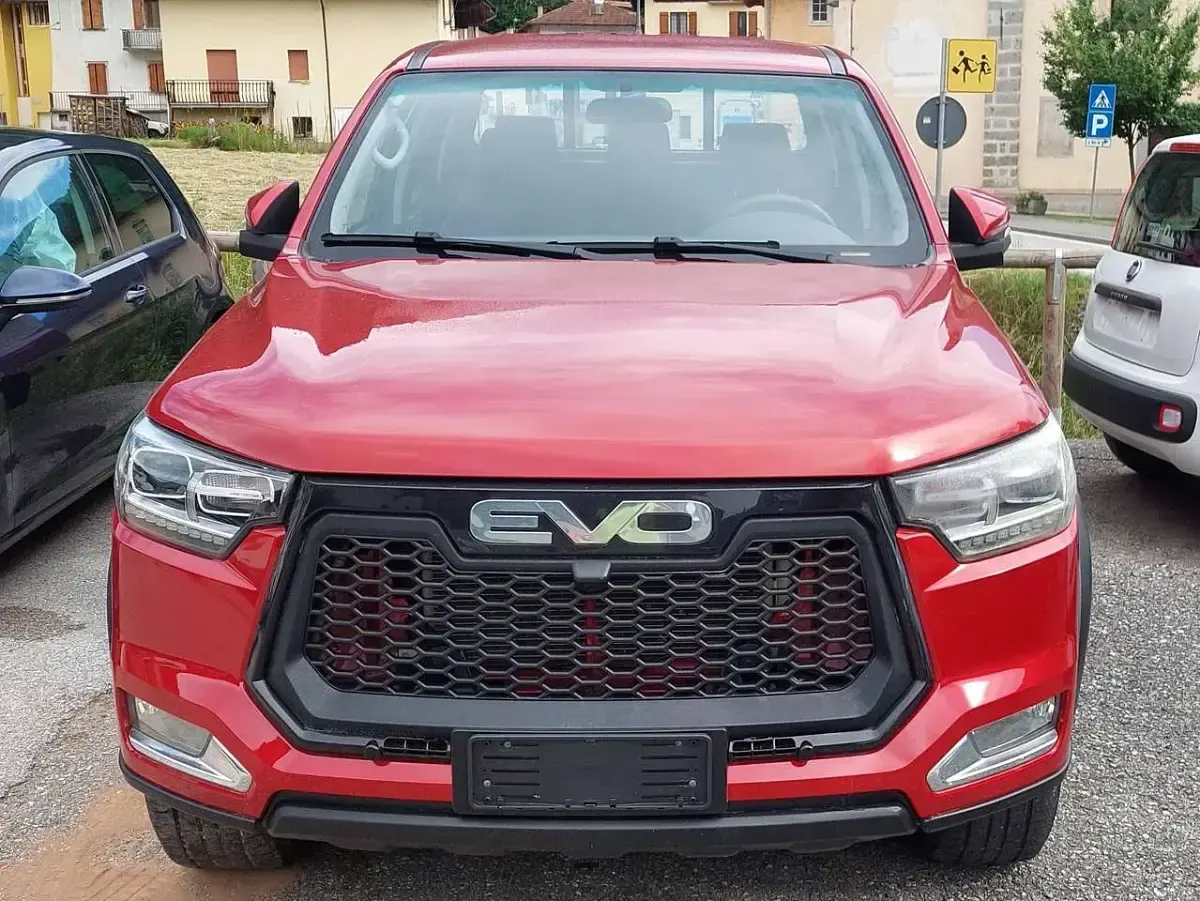 Usata EVO Cross 4 136 CV (100 kW) 2023 Rosso Pick-up