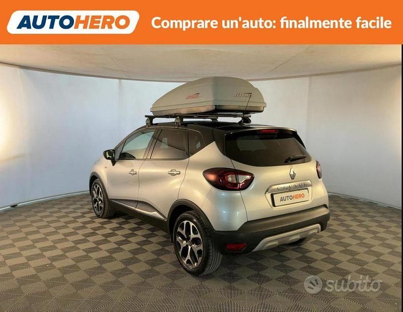 Usata Renault Captur 90 CV (66 kW) 2019 Grigio SUV