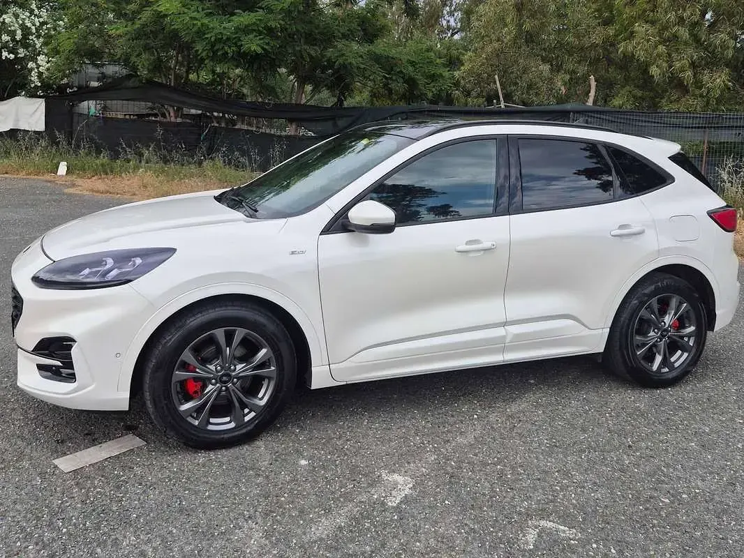 Usata Ford Kuga Vignale 150 CV (110 kW) 2020 Bianco SUV