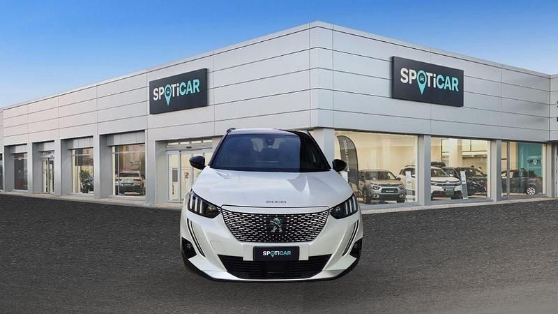 Usata Peugeot e-2008 GT 56 kW (77 CV) 2021 Bianco madreperla SUV