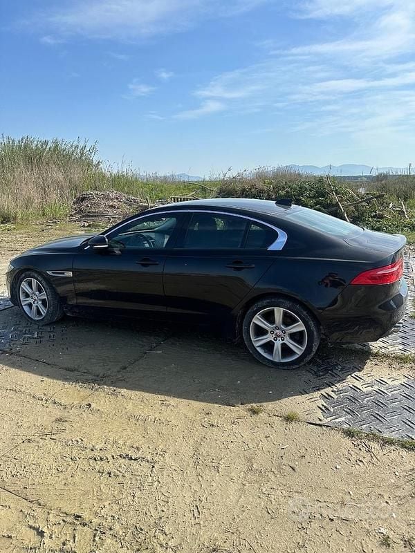 Usata Jaguar XE 180 CV (132 kW) 2016 Berlina