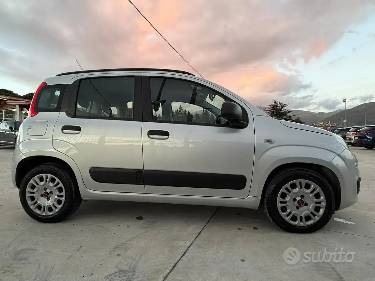 Usata Fiat Panda Lounge 75 CV (55 kW) 2015 Grigio Utilitaria