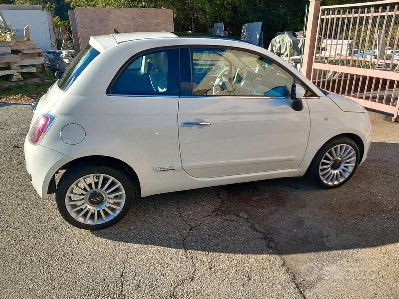 Usata Fiat 500 69 CV (50 kW) 2011 Bianco Utilitaria