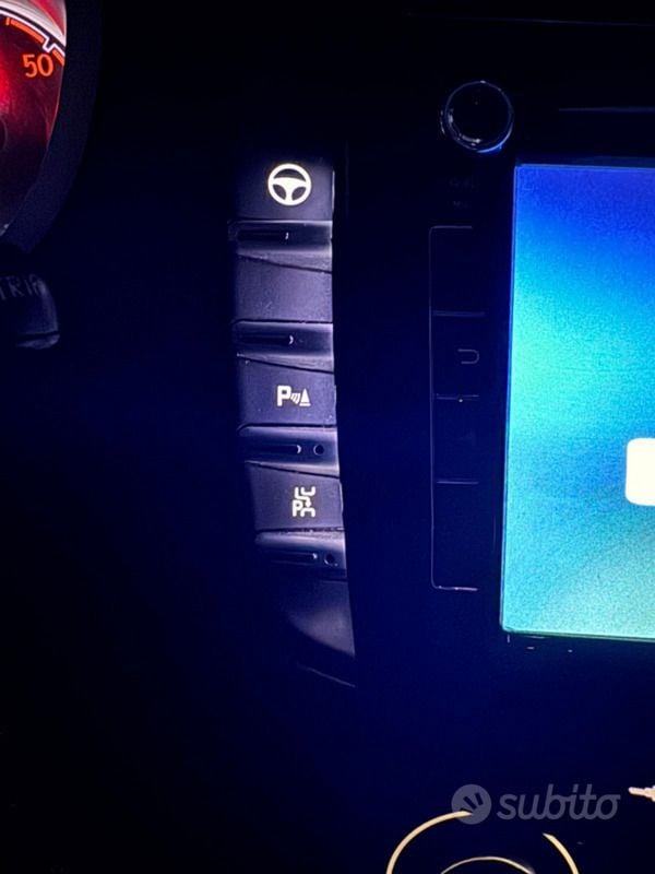 Usata Lancia Delta 165 CV (121 kW) 2009 Blu Utilitaria