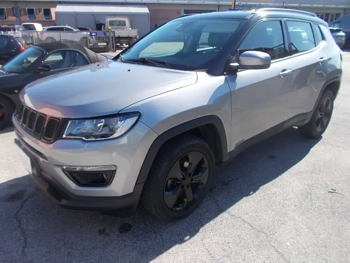 Usata Jeep Compass Night Eagle 140 CV (102 kW) 2018 Grigio SUV