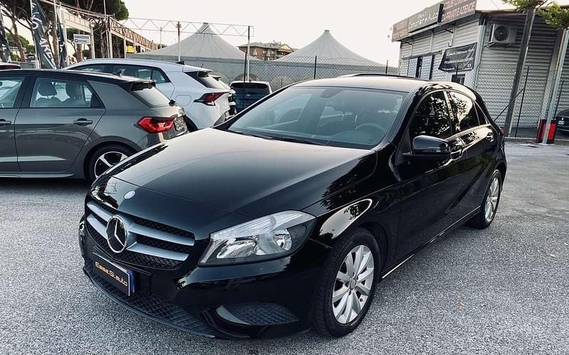 Nero Usata 2015 Mercedes A180 Executive Tre volumi | 12.950 € (Super prezzo) - Immagine 1/4