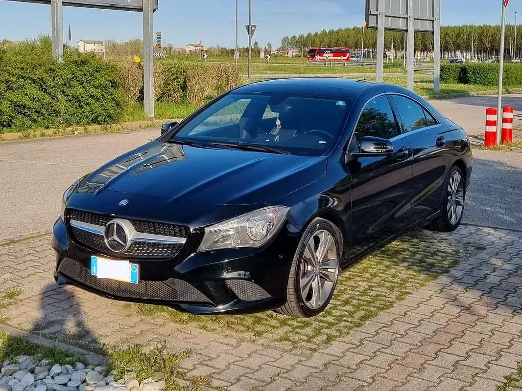 Usata Mercedes CLA200 136 CV (100 kW) 2014 Nero Berlina