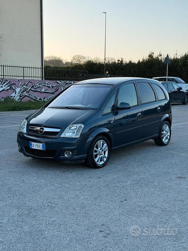 Usata Opel Meriva 101 CV (74 kW) 2008 Monovolume