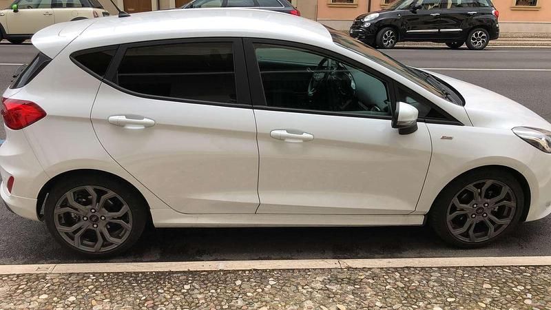 Gebraucht Ford Fiesta ST-Line 86 PS (63 kW) 2018 Weiß Kleinwagen