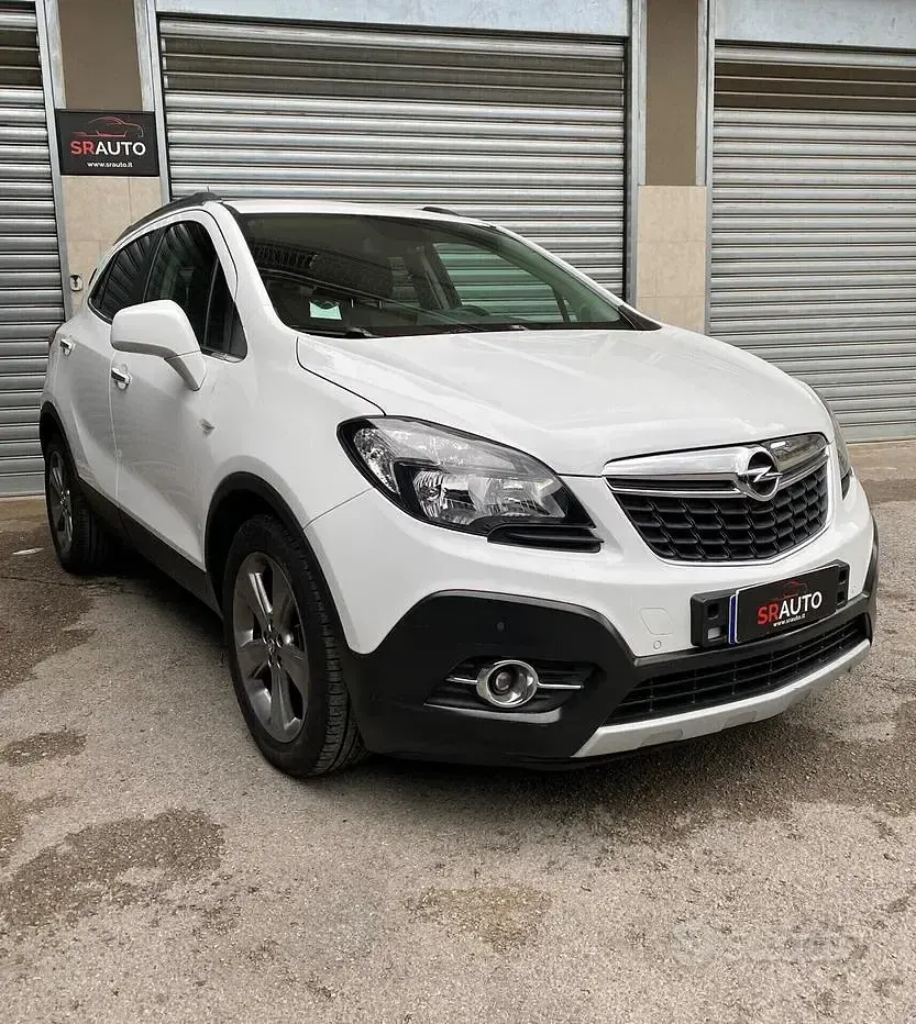 Usata Opel Mokka Cosmo 131 CV (96 kW) 2013 Bianco SUV