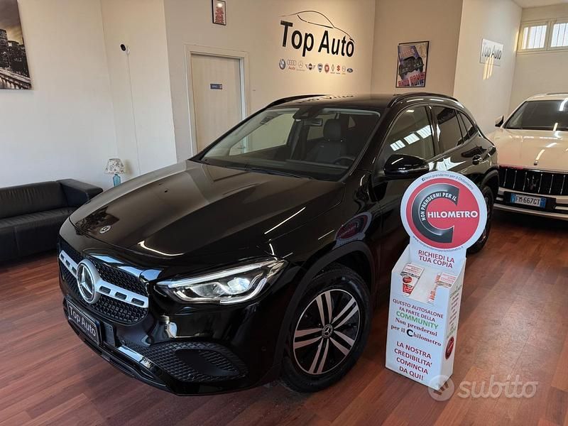 Nero Usata 2022 Mercedes GLA180 Night SUV | 25.990 € (Ottimo prezzo) - Immagine 1/4